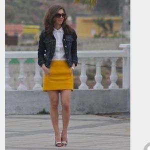 Old Navy Mustard yellow corduroy mini skirt